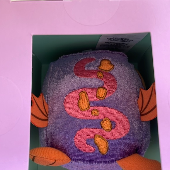 Disney Munchlings 2024 Epcot Festival of the Arts Figment - Picture 5 of 7